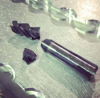 mũi khoan cnc bị gãy