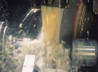 Sự cố với dầu cắt gọt kim loại và cách xử lý