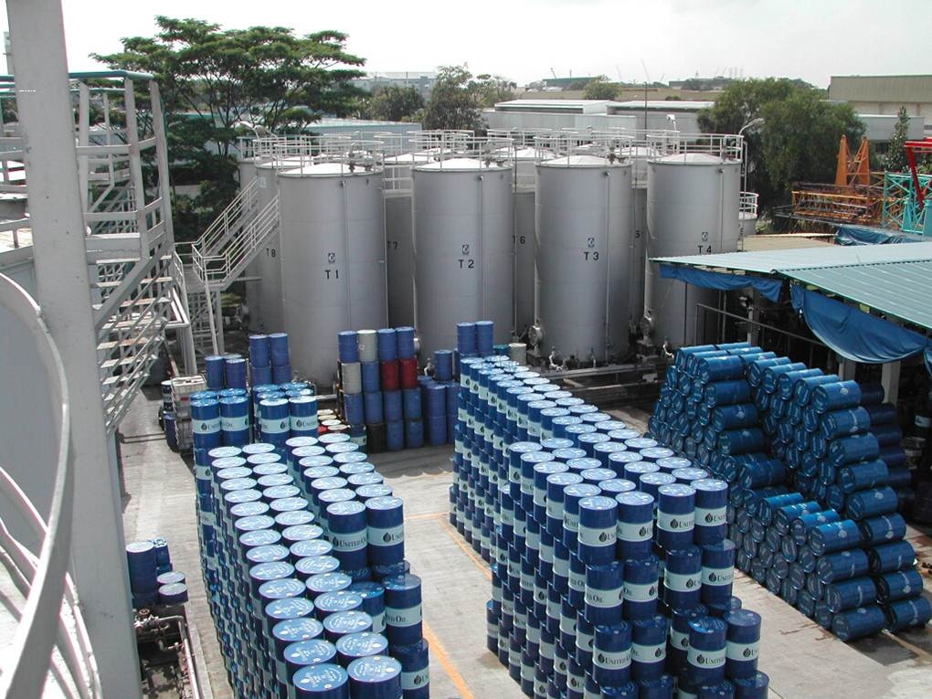 dầu hóa dẻo cao su united oil