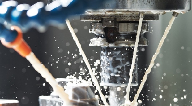 dầu gia công kim loại máy cnc - máy công cụ