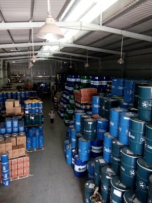 hình ảnh kho dầu nhớt United Oil