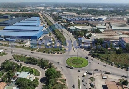 ban-dau-may-nen-khi-tai-cum-cong-nghiep-che-bien-go-khanh-binh