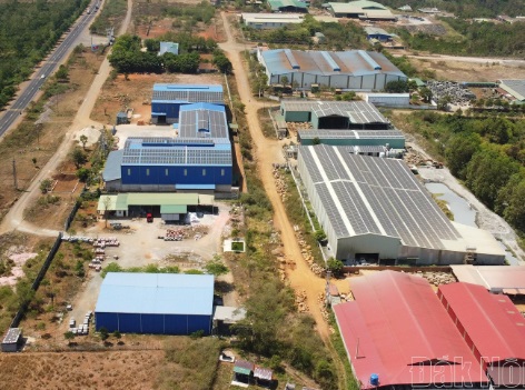 ban-dau-may-nen-khi-tai-cum-cong-nghiep-dak-mil-dak-nong