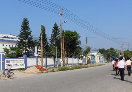 ban-dau-chong-ri-set-tai-khu-cong-nghiep-truong-xuan-tam-ky-quang-nam