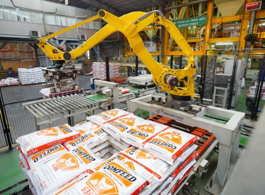 dau-mo-boi-tron-day-chuyen-san-xuat-nha-may-thuc-an-gia-suc