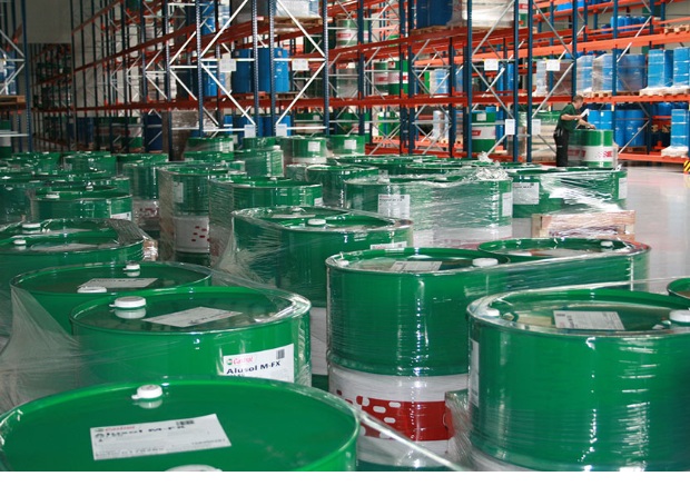 dau-nhot-castrol-duoc-san-xuat-o-dau