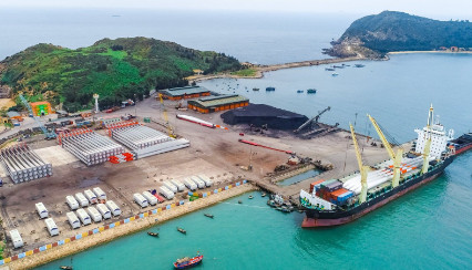 dai-ly-ban-mo-boi-tron-grenvo-tai-kcn-cang-bien-hon-la-quang-binh